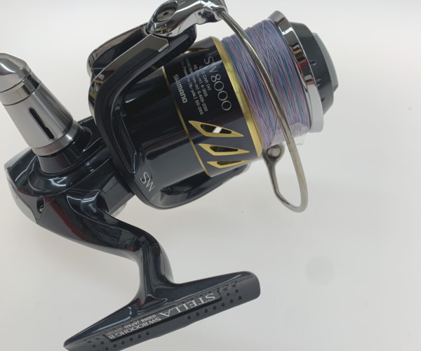 Shimano 13 Stella Sw8000Hg 03068 Slightly Scratched And Shimano 13 Stella Sw8000Hg 03068 Slightly Scratched And