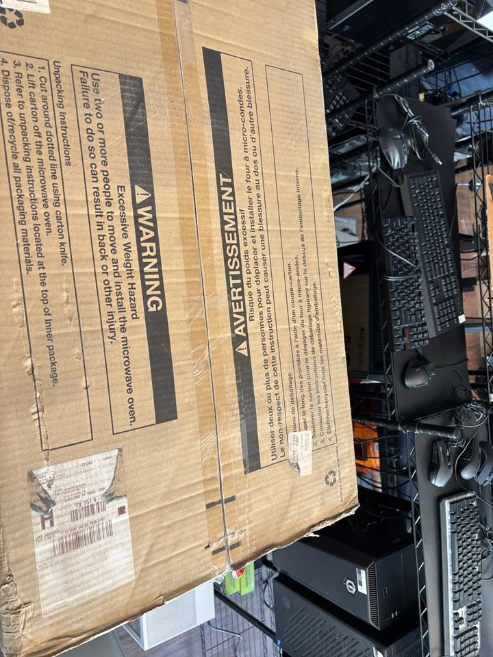 LG LMV1683SW 1,6 ft³ Horno microondas over-the-Range blanco Foto 2 de 4