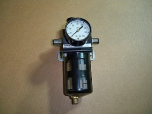 Aventics R412010824 Pneumatic Filter-regulator 1/4in Npt. Used.