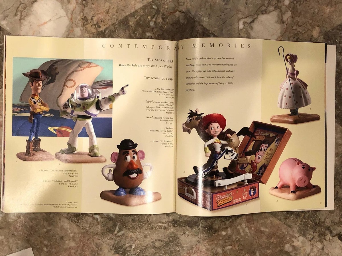 WDCC WALT DISNEY CLASSICS COLLECTION 2002 CATALOG + Gallery