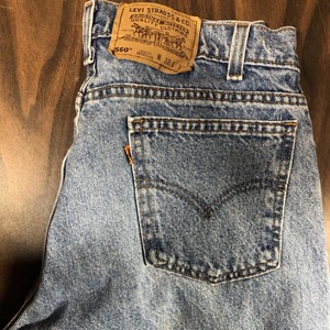 loose fit tapered leg jeans