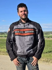 Harley Davidson Motorcycle Riding Jacket w Extra Layer That Unzips Size XL