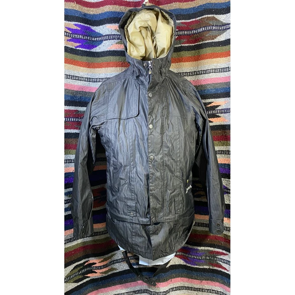 burton snowboard technical waterproof winter sports jacket