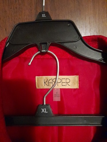Kasper, Red Suit With 3 Buttons - Picture 2 of 6