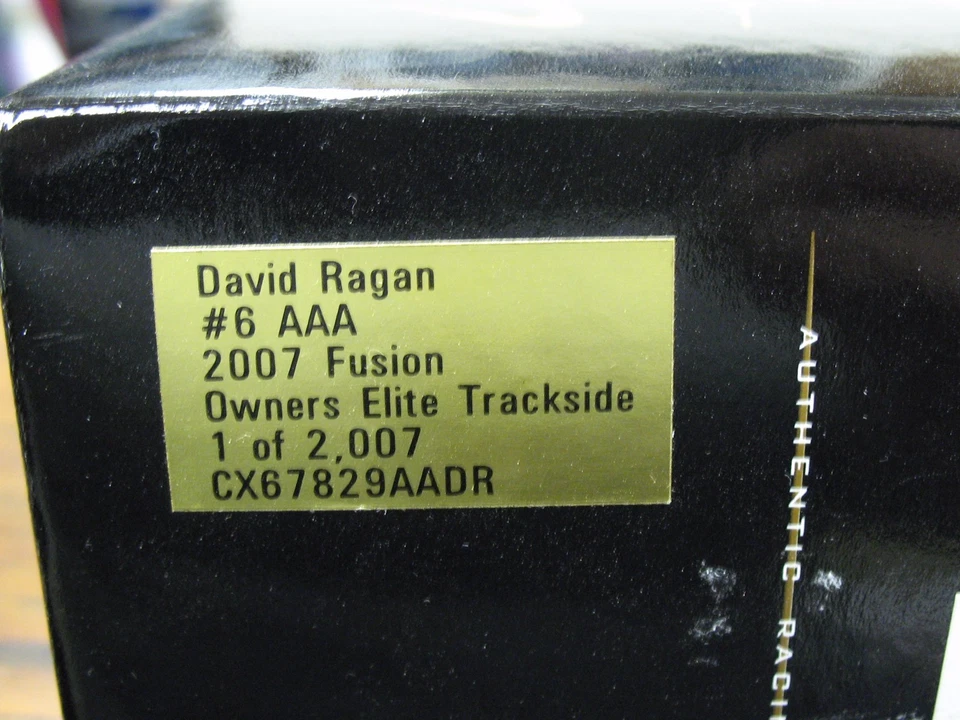 David Ragan 1:24 Die Cast Owners Elite Trackside #6 AAA 2007 Fusion 1/2007 - Image 4 of 4