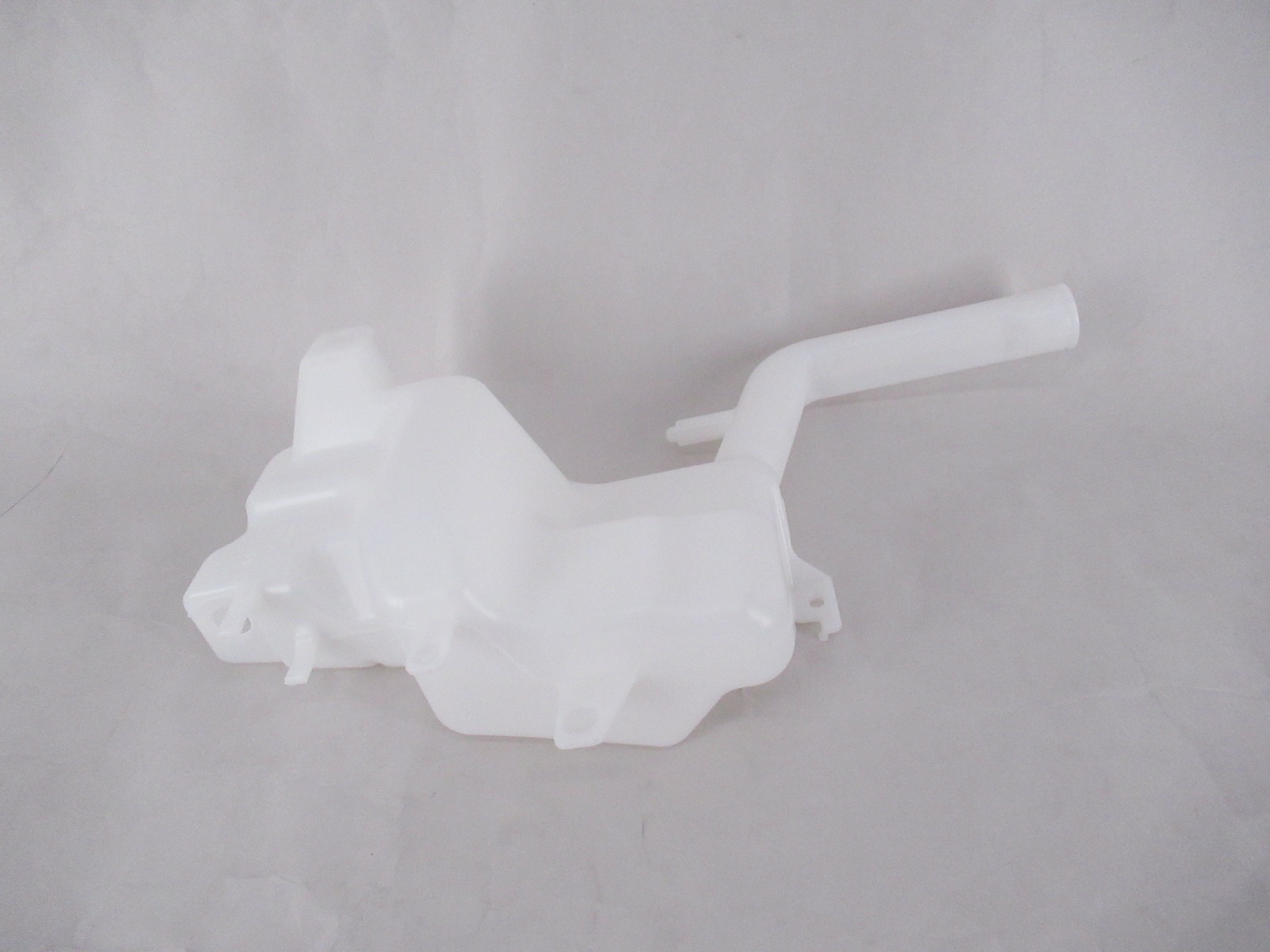 2013 Mazda 2 Windshield Washer Reservoir D65167481 for sale online eBay