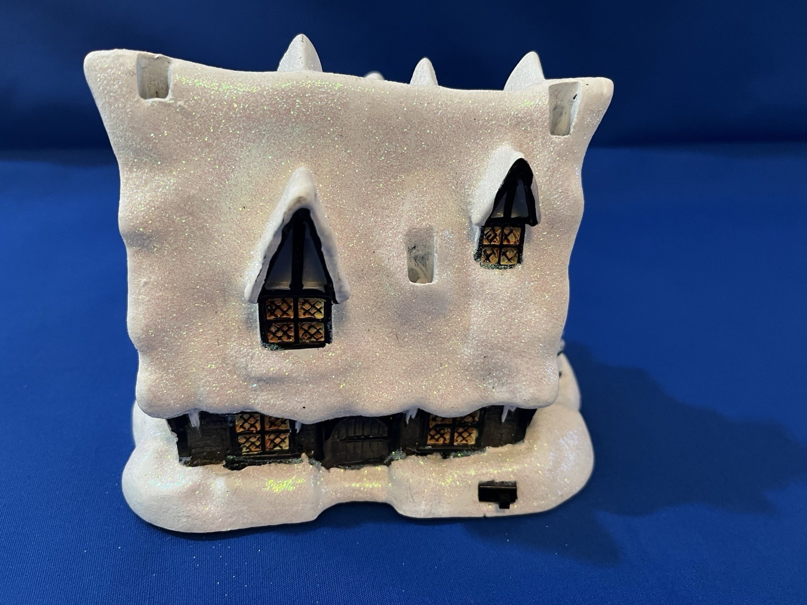 Hawthorne Village Bradford Exchange “ The Broomsticks Pub”