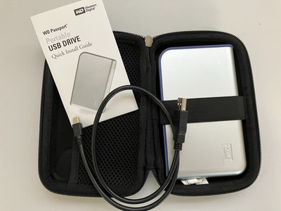 Western Digital WD1200u017-000 External Hard Drive 120GB