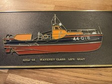 VINTAGE ROYAL NATIONAL LIFEBOAT INSTITUTE (RNLI) 44 WAVENEY CLASS WALL PLAQUE