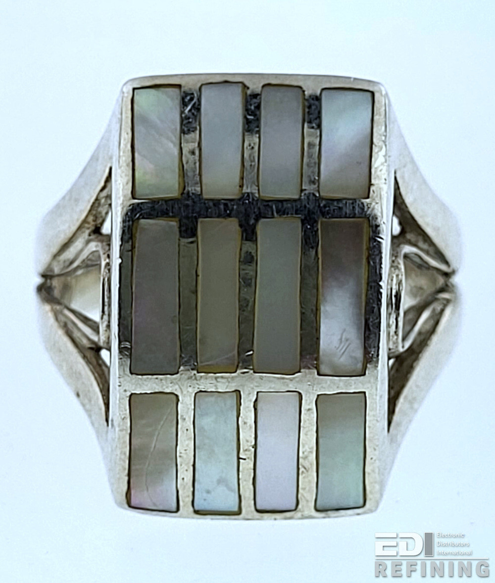 Wonderful Vintage Native American Navajo Mother Of Pearl Sterling Silver Ring Old Wonderful Vintage Native American Navajo Mother Of Pearl Sterling Silver Ring Old