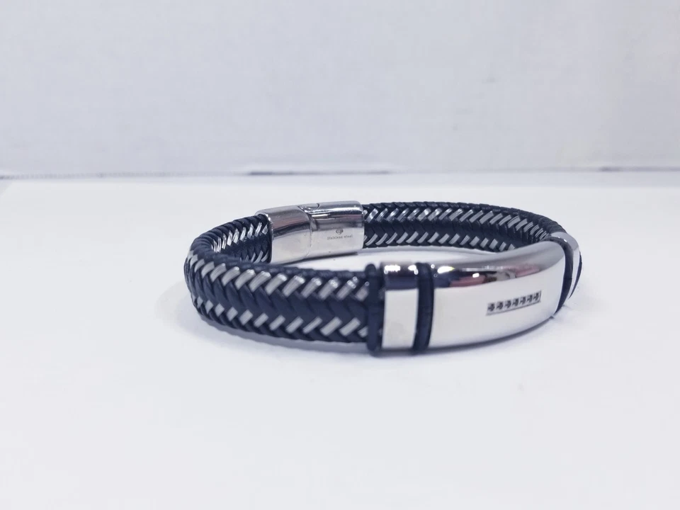 Blackjack Leather Stainless Steel Bracelet With Cubic Zirconia Foto 2 de 4