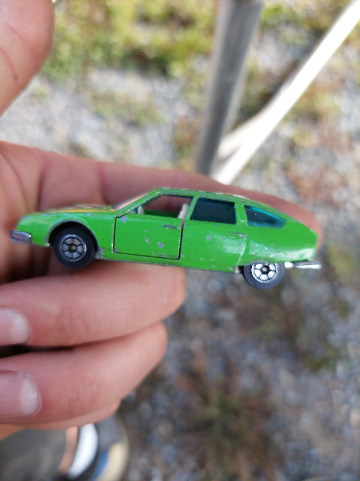 Picture 2 of 6