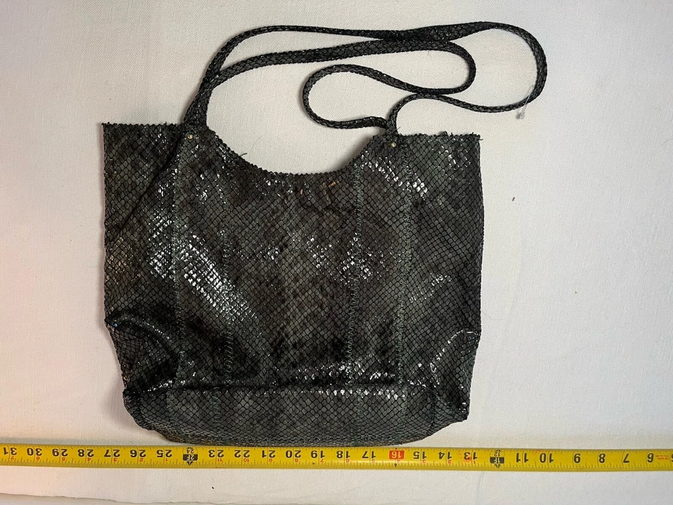 Sondra Roberts Squared Tote Satchel Purse green Snakeskin RARE Medium Size 14x14 - Image 2 of 4
