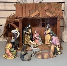 10 Pc Hand Painted Nativity Set Vintage w/ Beautiful Manger