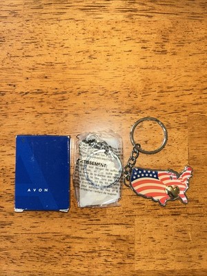 Avon Heart Of America Keychain 2006 NIB 2'' USA Map / Flag Design 250 Anniversary