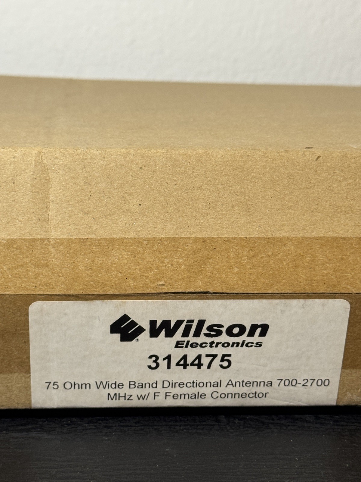 Wilson Electronics Wideband Directional Antenna 700-2700 MHz, 75 Ohm (314475)NEW