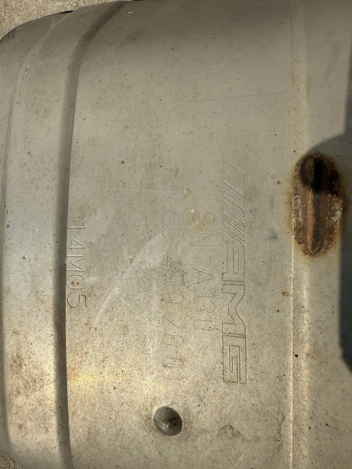 ✅ Silenciador de tubo de escape central AMG Mercedes W166 ML63 2012-2015 OEM Foto 4 de 4