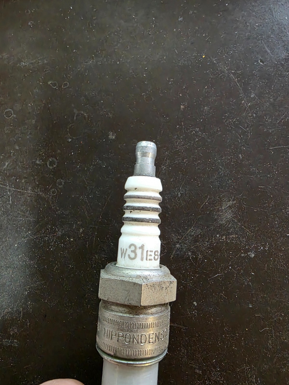 Denso W31ES-GU spark plug new