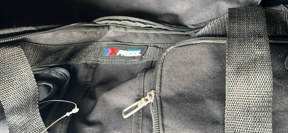 Bolsa de viaje negra Xpress New York TraSports para equipo/gimnasio Foto 2 de 4