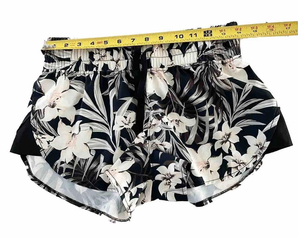 Pantalones Cortos Hawaianos Hurley Para Mujer’s S Blanco y Negro Floral Tiro Bajo Playa Natación Foto 3 de 4