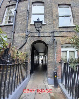 FOTO LONDON PICKERING PLACE SW1 OFF ST JAMES'S STREET.