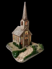 1984 Vintage Scioto 11” Hand Painted Ceramic Village Chapel w/ Illuminated Base