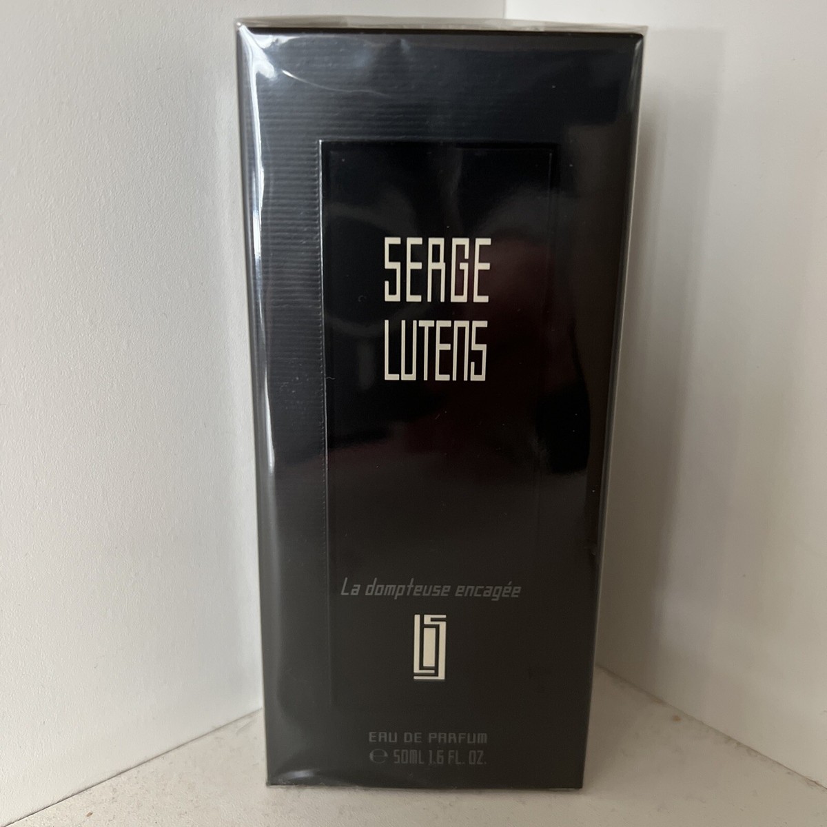 SERGE LUTENS La Dompteuse Encagée Eau de Parfum Spray 1.6FL