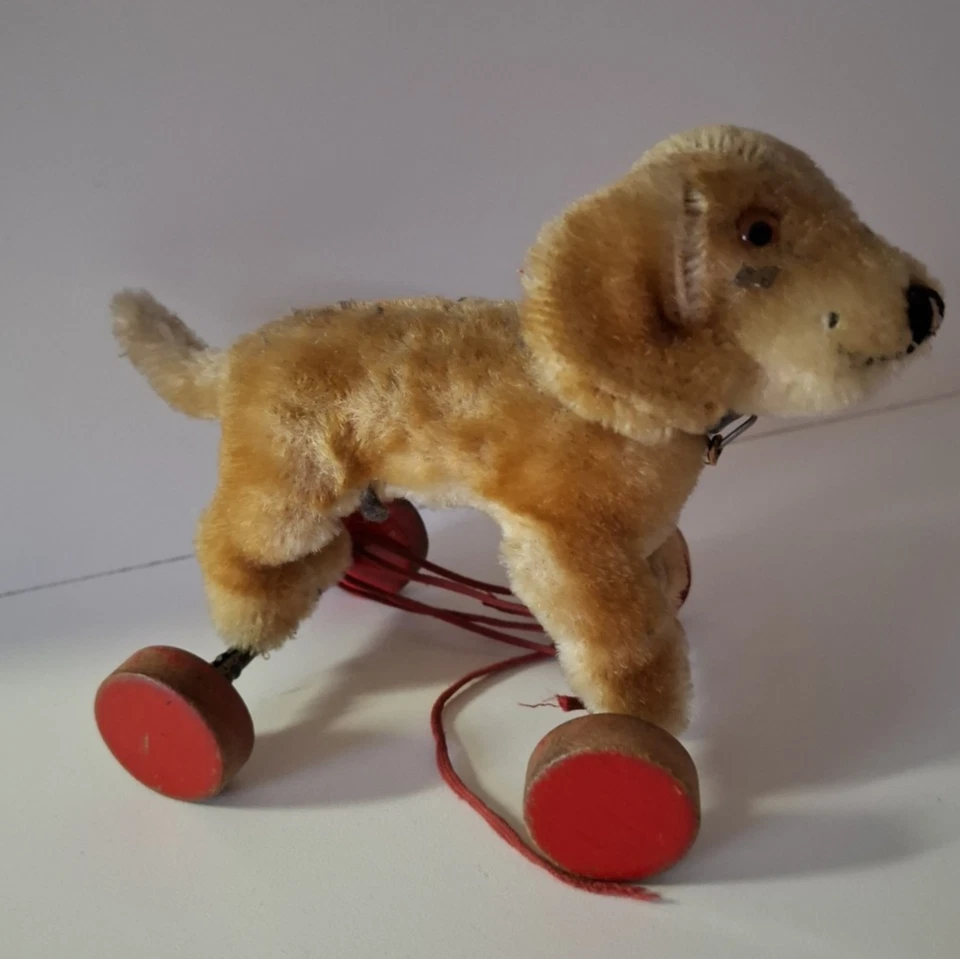 Alter Steiff Dackel  auf rädern ca. 12 cm Hoch und ca. 14 cm Lang - Bild 3 von 4