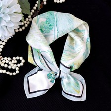   Green Iris Paisley Print 100 Mulberry Silk Shawl Scarf Necktie Kerchief 21"