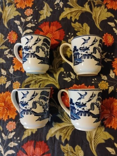 4 Johnson Brothers England Est. 1883 Blue Willow Coffee Mugs Made In England