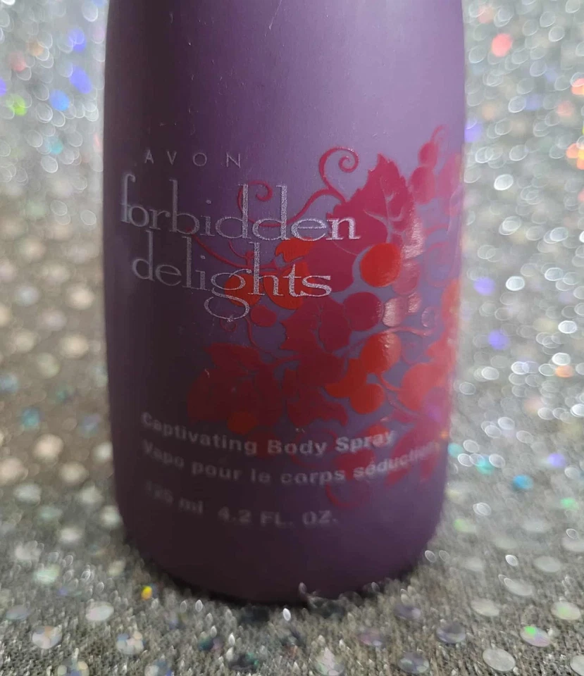 Spray corporal cautivador Avon FORBIDDEN DELIIGHTS 4,2 OZ ¡HUELE GENIAL! ENVÍO AL DÍA SIGUIENTE Foto 3 de 4