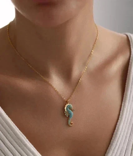 Colgante Caballito de Mar 18" Cadena Simulada Corte Redondo Turquesa Chapado en Oro Amarillo 14k Foto 2 de 4