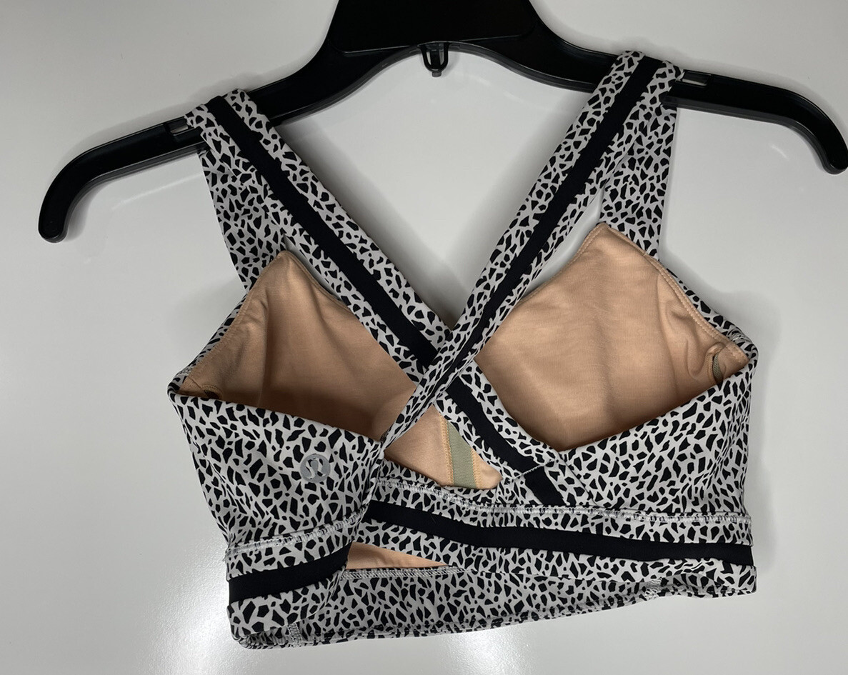 Lululemon Rack Pack Bra Miss Mosaic White Posey Black White size