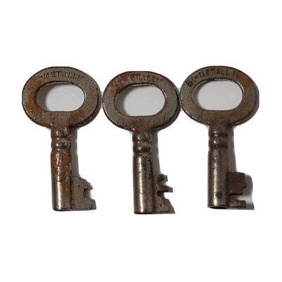 3 Small Vtg Bi-Metallic Open Barrel Antique Skeleton Keys In A Variety Of Cuts A