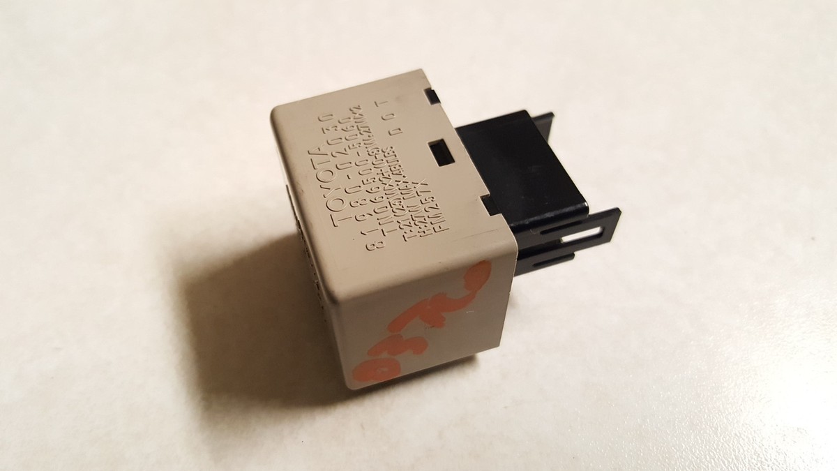 よ toyota flasher relay turn signal 81980-02030 8198002030 tn066500