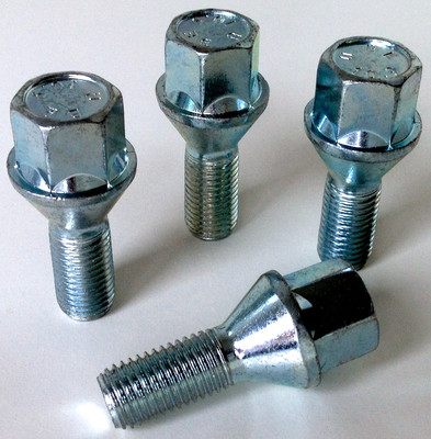 4 x Car wheel bolts lugs nuts. M12 x 1.5 Taper 17mm Hex 24mm Thread Length