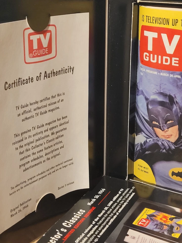 BATMAN  TV Guide Collectors Classics Mar 26, 1966 Reissue 2002 ADAM WEST Opened - Image 4 of 4