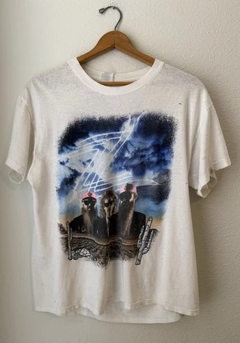 ZZ Top - Cotton Bowl Dallas, Texas Tour T-Shirt 1990s vintage concert t-shirt, vintage, size XL, single stitch, B+ condition