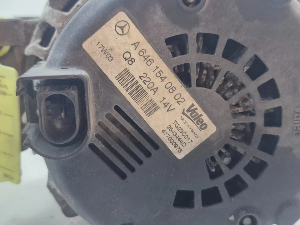 2017 Mercedes Sprinter W906 2.1 CDI Alternator 14V 220A A6461540802 - Image 4 of 4