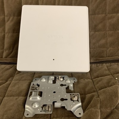 SOPHOS APX 530 PoE Access Point, 2,4 und 5 GHz Wireless Access Point APX530