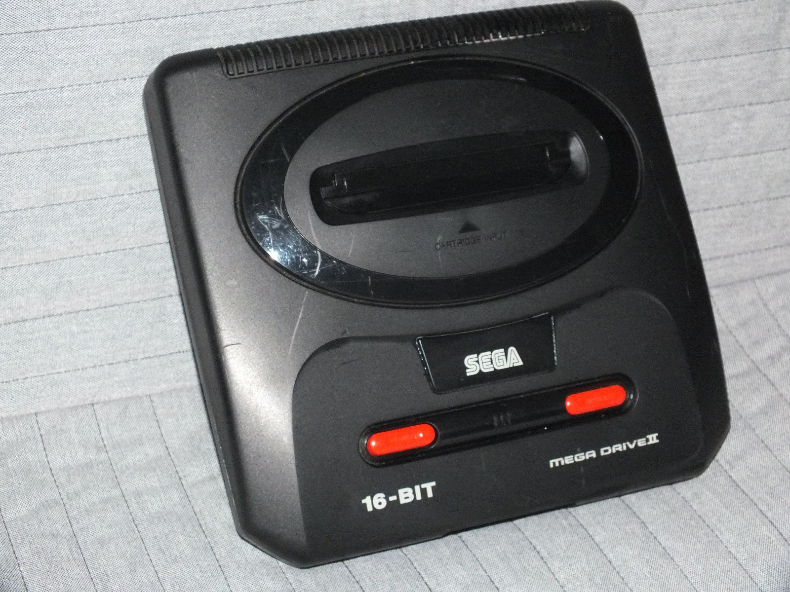 SEGA Mega Drive 2 Console de Jeux - Noire (Bloc Seul)