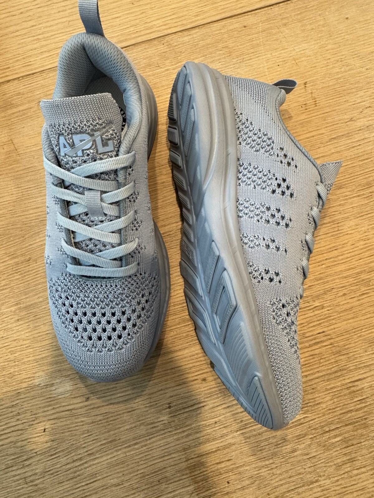APL Women’s Techloom Pro Size 6 Frozen Grey/Ice Blue BNWB