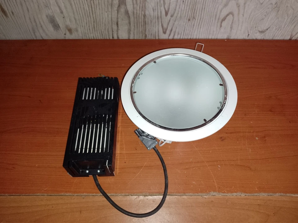 Set di 6 Faretti da Incasso iGuzzini 3929 Luce Alogena Completi Di Trasformatore - Immagine 3 di 4