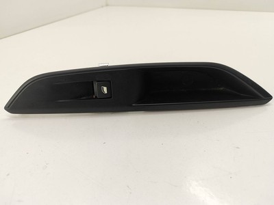 Peugeot 5008 II 2019 Rear right Electric window control switch  