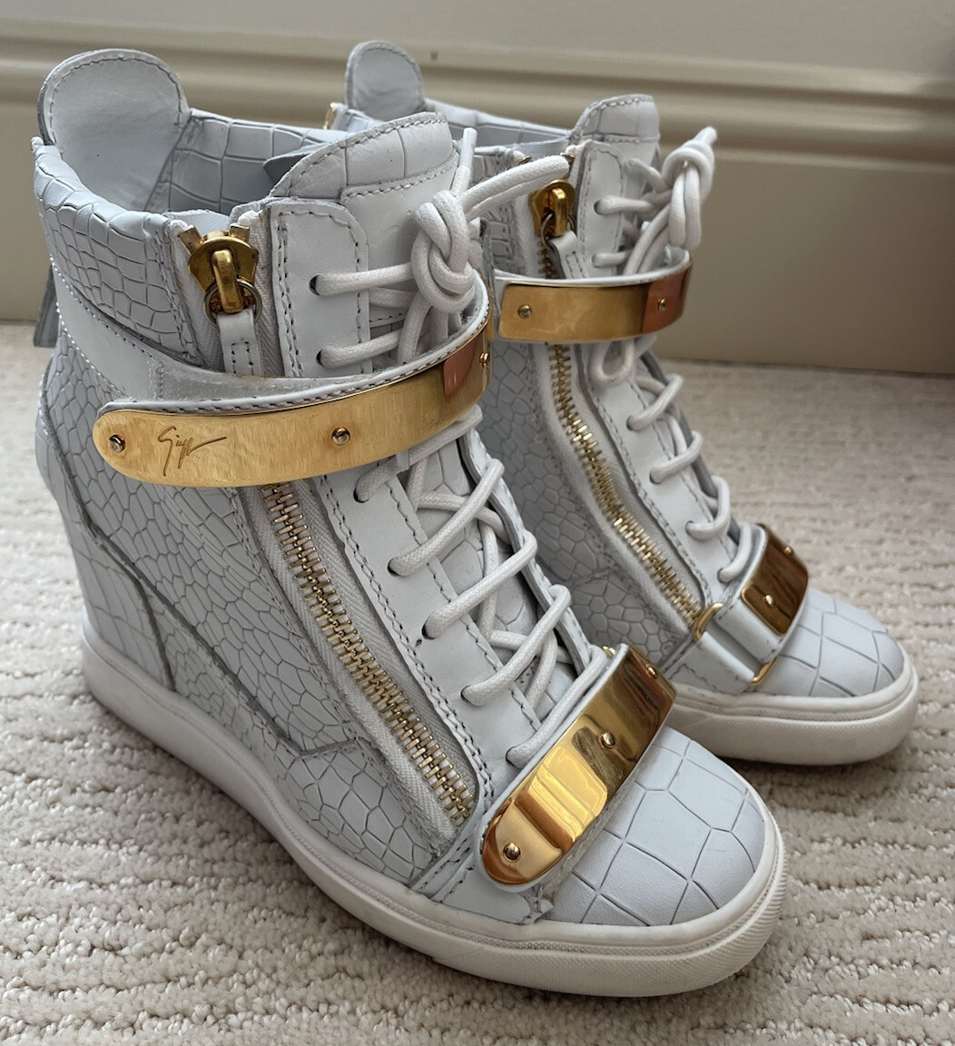 Giuseppe Zanotti White Croc Embossed Lorenz Wedge Leather Giuseppe Zanotti White Croc Embossed Lorenz Wedge Leather