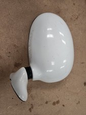 Mazda Mx-5 Miata Right Passenger Side White Exterior Manual Mirror 1990-1997 Mazda Mx-5 Miata Right Passenger Side White Exterior Manual Mirror 1990-1997