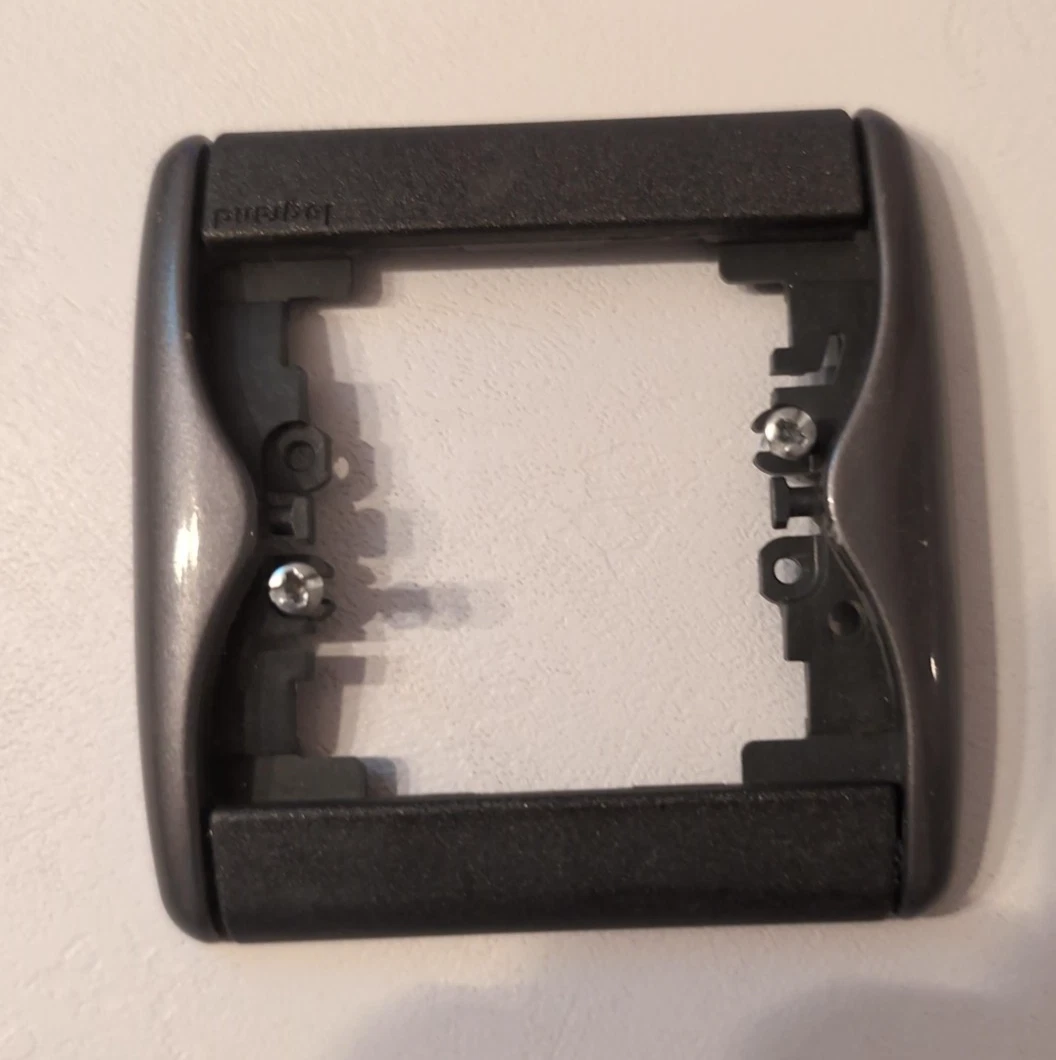 LEGRAND SAGANE Double Plaque Xelo Laqué Grs 85257 Neuf, 2 Postes