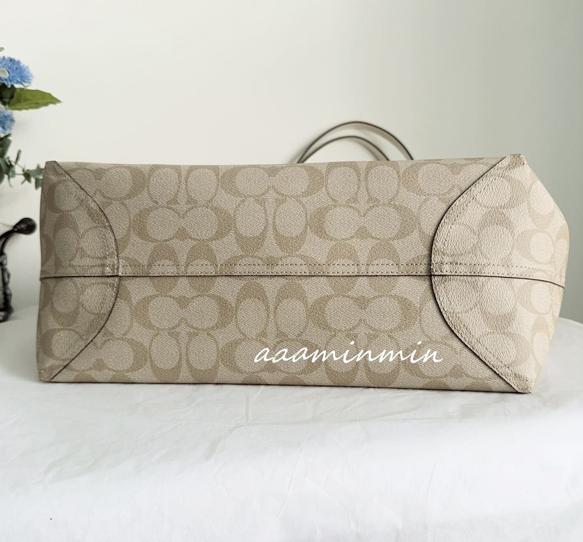 NWT Coach City Tote In Signature Canvas With Heart Print CP052 | eBay