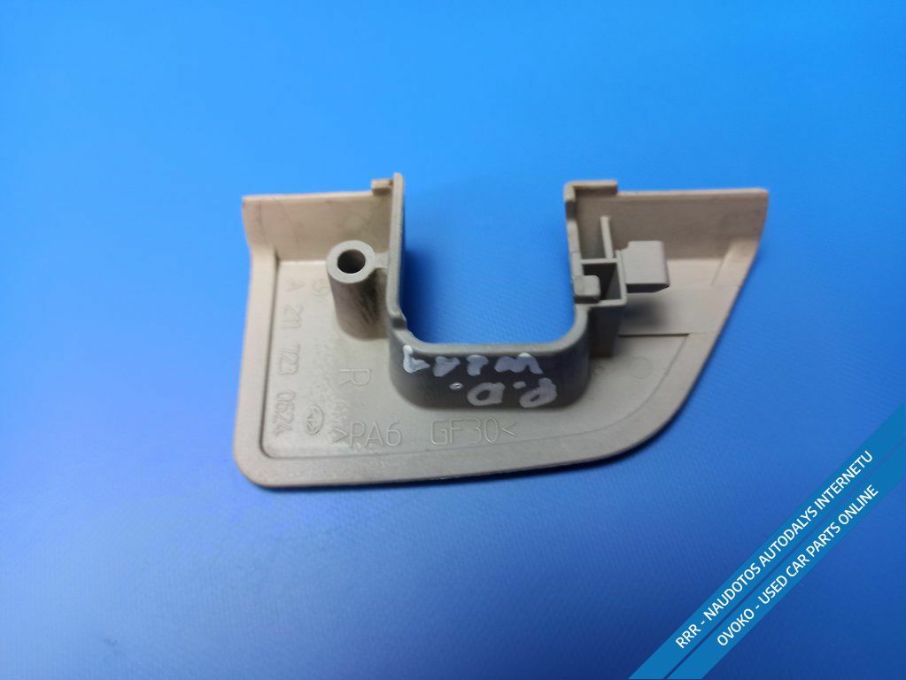 Mercedes-Benz E W211 Rechts Türschloss Plastik Rand Element 