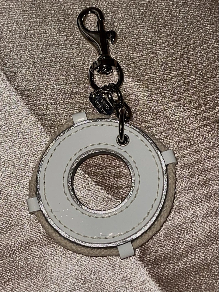 LLAVERO SALVAVIDAS RARO ENTRENADOR USADO LLAVERO  Foto 2 de 2